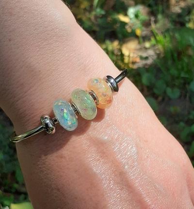Bracelet rigide jonc + 3 charms 