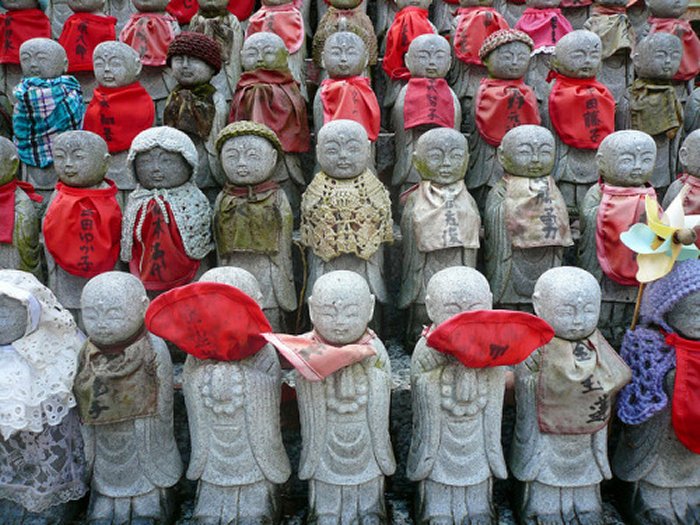 Jizo statues