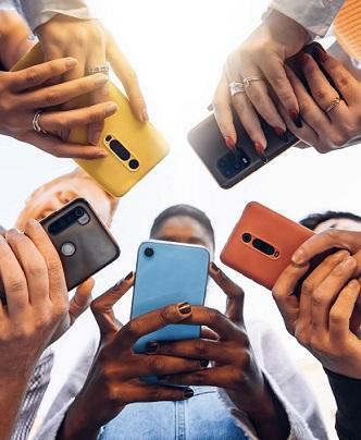Le telephone portable scaled